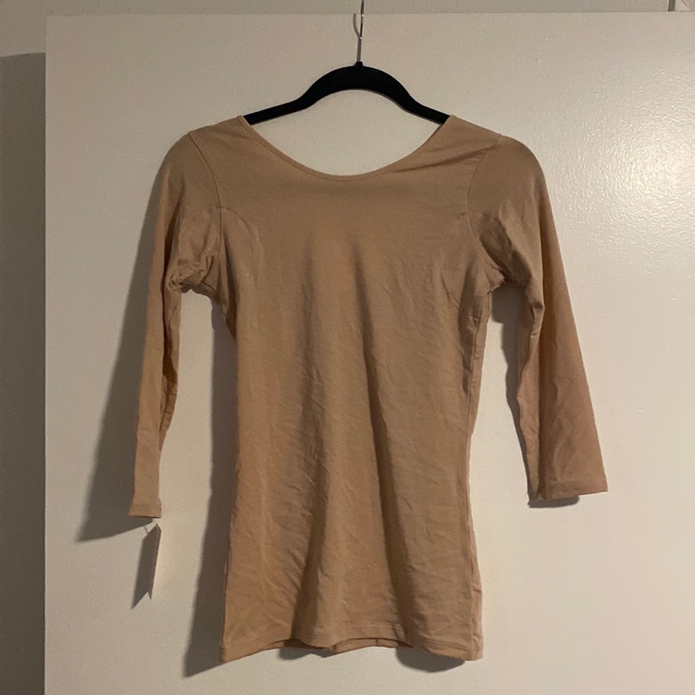 Numi sweat proof undershirt